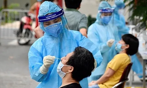 Bí thư Hà Nội yêu cầu thí điểm ngay cách ly F1 tại nhà