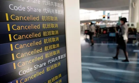 Biến thể Omicron: Campuchia mạnh tay; Nhật Bản chính thức đóng cửa; Lào lên lịch tiêm cho trẻ 6-11 tuổi