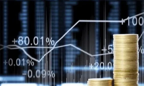 Kinh tế 2022 có nhiều nguy cơ về lạm phát và nợ xấu
