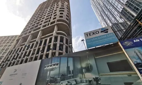 Cận cảnh dự án Manhattan số 21 Lê Văn Lương bỏ hoang giữa 'rừng' cao ốc