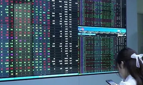 Cổ phiếu ngân hàng giúp VN-Index lấy lại mốc 1.450 điểm