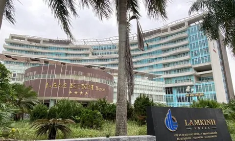 Khách sạn Lam Kinh bỏ hoang giữa thành phố Thanh Hóa