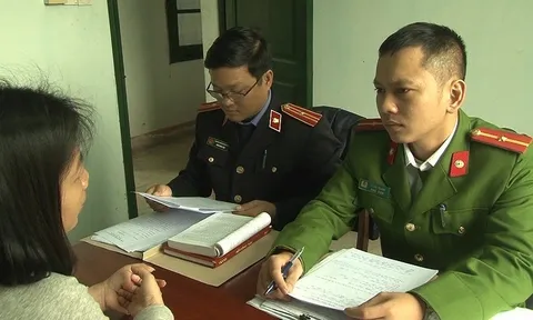 'Sập bẫy' kẻ gian từ màn kịch tráo hàng