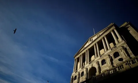 Nối gót Fed, nhiều ngân hàng trung ương lớn bắt đầu siết hỗ trợ thời Covid-19