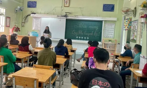 TP.HCM lấy ý kiến về học sinh đến trường từ ngày 3/1/2022