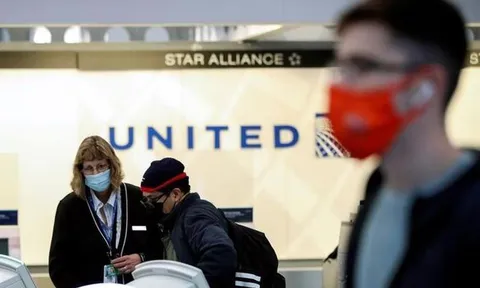 Biến chủng Omicron khiến hàng chục nghìn chuyến bay bị hủy, hoãn trên toàn cầu