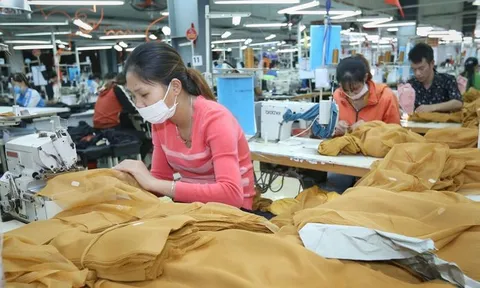 GDP 2021 thấp nhất trong một thập kỷ: Tìm động lực tăng trưởng kinh tế năm 2022