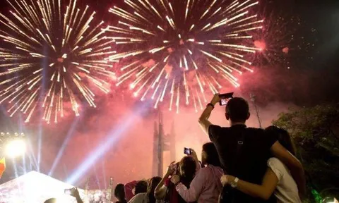Thủ tướng: Không bắn pháo hoa, hạn chế tập trung đông người dịp Tết Dương lịch