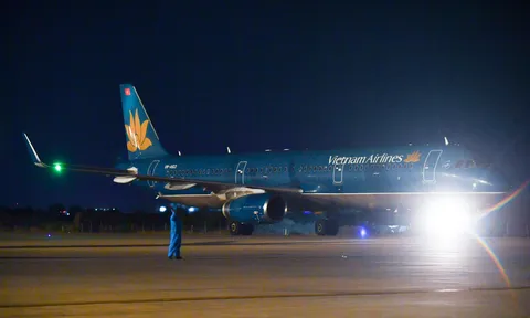 Chuyến bay quốc tế thường lệ đầu tiên chính thức đến Việt Nam kể từ đại dịch Covid-19