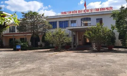 Diễn biến nóng về phần quà Công ty Việt Á tặng Giám đốc CDC Bình Phước