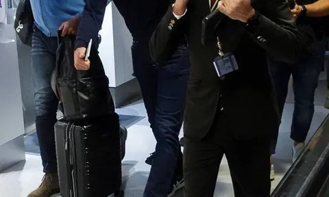 Djokovic rời Úc như thế nào sáng 17-1?