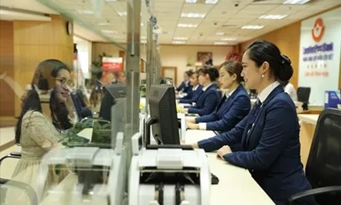 LienVietPostBank tiêm vaccine phòng Covid-19 cho CBNV làm việc tại Hà Nội