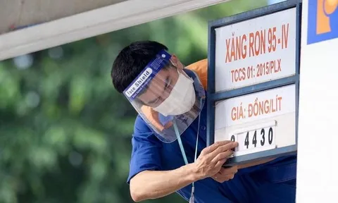 Giá xăng hôm nay 21/1 bao nhiêu tiền 1 lít?