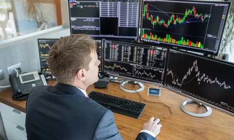 Nasdaq Composite mất 2%, S&P 500 đứt mạch 3 phiên tăng liên tiếp