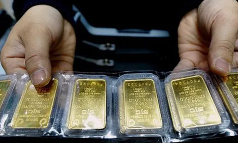 Giá vàng đột ngột rớt mạnh