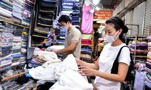 Giảm thuế VAT xuống 8%: Ai được lợi?