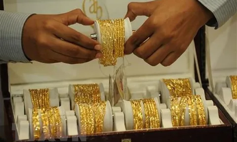 Giá vàng trên thị trường thế giới đi lên trong phiên 9/2
