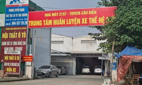 Hà Nội: Đất quốc phòng bị 'xẻ thịt' thành cửa hàng, showroom ô tô?