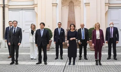 G7 ra tuyên bố chung về vấn đề Nga-Ukraine, EU 'tiếp tế' trang thiết bị y tế khẩn cấp cho Kiev