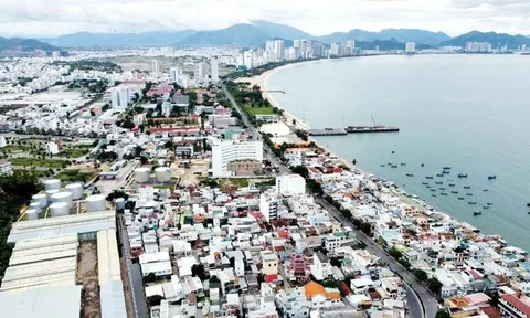 Nha Trang tạm dừng cấp phép xây dựng tại nhiều phường, xã