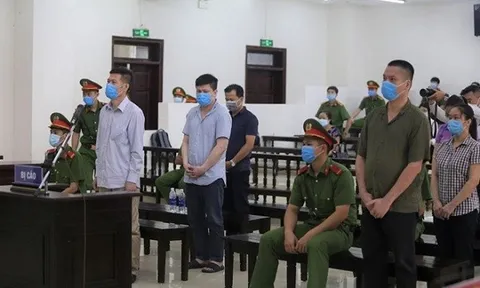 “Lò” tham nhũng cháy ở ngành Y tế (Bài 1): Phát súng lệnh vào "thành trì"