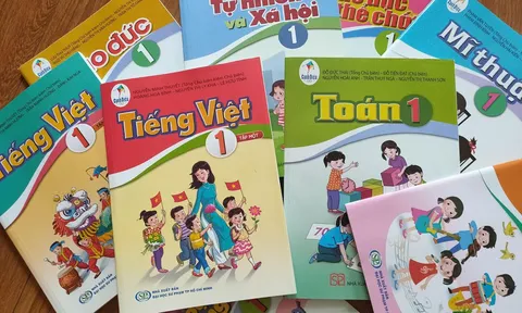 Tranh cãi nảy lửa việc chữ P bị 'loại' khỏi sách giáo khoa tiếng Việt lớp 1