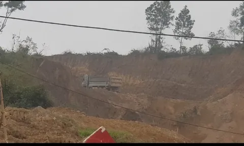 Lạc Thủy, Hòa Bình: Chưa nhận được hồ sơ pháp lý vẫn để dự án triển khai gần xong mặt bằng