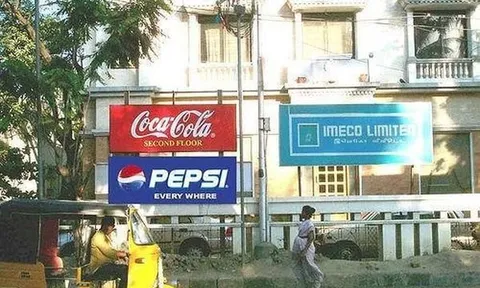 Pepsi, Coca-Cola, McDonald's, Starbucks ở Nga đua nhau đóng cửa