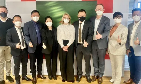 Bundesliga sẽ hỗ trợ những gì cho bóng đá Việt Nam?