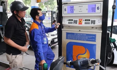 Giá xăng Việt Nam sẽ giảm mạnh?