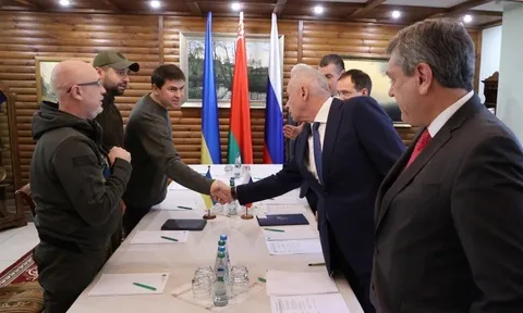 Tổng thống Ukraine kêu gọi đàm phán hòa bình toàn diện với Nga