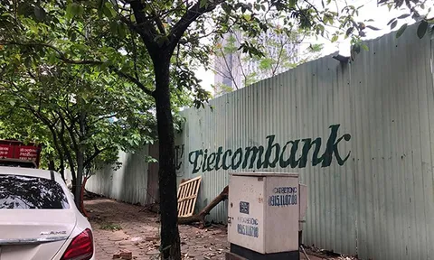 Thu hồi 5.000m2 'đất vàng' của Vietcombank bỏ hoang 13 năm ở Hà Nội?