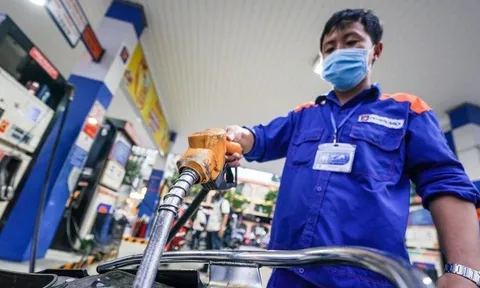 Giá xăng dầu giảm sau chuỗi tăng liên tiếp