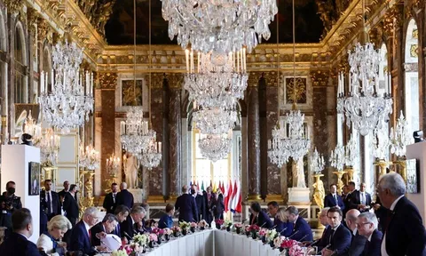 Trừng phạt: Nga mệt, phương Tây cũng không khỏe