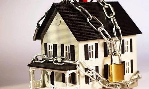 Bất động sản phát mại của ngân hàng liên tục rớt giá