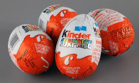 Thu hồi trứng chocolate Kinder Surprise do nghi nhiễm khuẩn salmonella