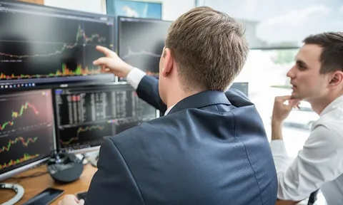 Khối ngoại đẩy mạnh bán ròng 540 tỷ đồng trong phiên 7/4, VHM và HPG là tâm điểm