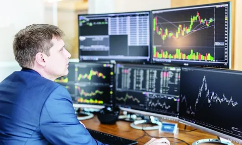 Khối ngoại tiếp tục bán ròng 270 tỷ đồng trong phiên VN-Index mất gần 27 điểm