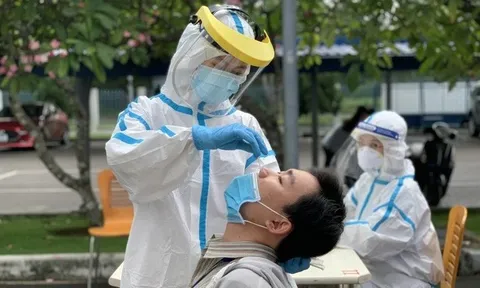 Ngày 20/4: Có 13.271 ca mắc COVID-19 mới; ca tử vong giảm kỷ lục