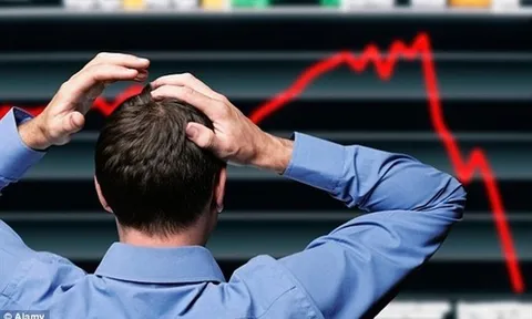 Cổ phiếu đầu cơ 'nằm sàn' hàng loạt sau khi sếp Louis Holdings bị bắt