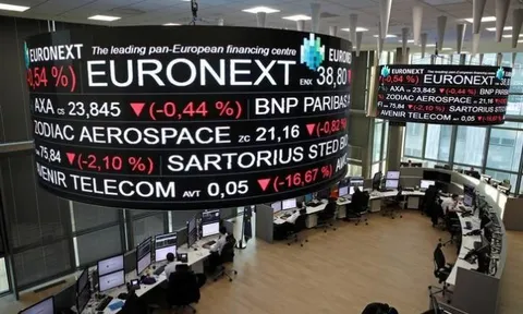 Chứng khoán châu Âu 'đỏ sàn'