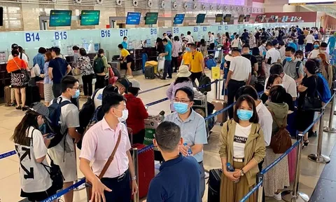 Giá vé máy bay sát ngày 30/4-1/5 bất ngờ hạ nhiệt