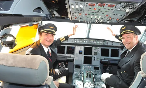 Các hãng bay Mỹ 'khát' phi công khi nhu cầu hành khách phục hồi nhanh