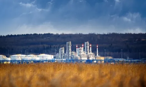 Ngành năng lượng Nga vẫn 'ăn nên làm ra' bất chấp lệnh trừng phạt