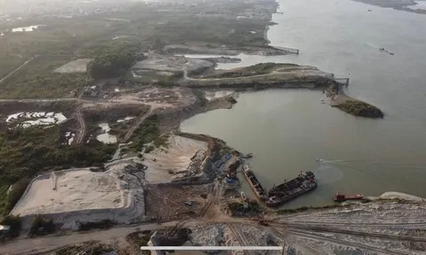 Bến bãi, trạm trộn “mọc” tràn lan tại Liên Mạc – Bắc Từ Liêm: Ai tiếp tay cho sai phạm?