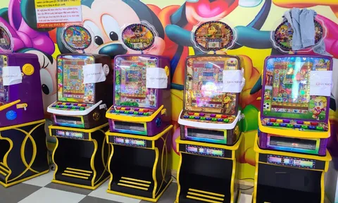 Phát hiện điểm kinh doanh game vi phạm pháp luật trong trung tâm thương mại