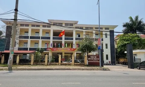 Chuyển điều tra 8 gói thầu CDC Hoà Bình mua kít xét nghiệm của Công ty Việt Á