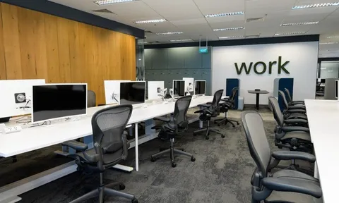 Công nghệ ảnh hưởng thế nào tới mô hình làm việc kết hợp thời hậu Covid-19?