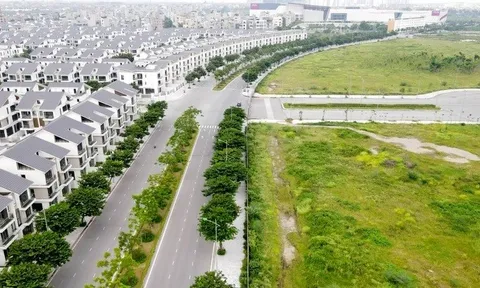 Đổ xô săn đất quanh đường vành đai 4 Hà Nội, xử phạt 8 doanh nghiệp sai phạm, thủ tục chuyển nhượng nhà ở xã hội chưa đủ 5 năm