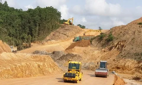 TT-Huế: Nhà thầu thi công cao tốc gây thiệt hại cho dân rồi né trách nhiệm